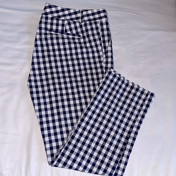 โSOLDโ๐3 for $35๐Banana Republic Navy Gingham Pants - Picture 4 of 13